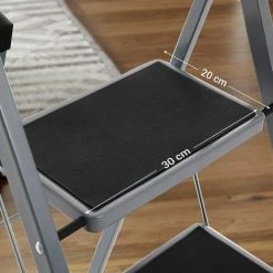 SONGMICS Échelle Domestique à 3 Marche, Pliable, Largeur De Marche 20 Cm, Antidérapant, Avec Barre D’Appui, Charge 150 Kg, En Acier, Testé Par SGS, Gris Et Noir GSL003GY01 - Gris Et Noir -SONGMICS Soldes 54701828 3